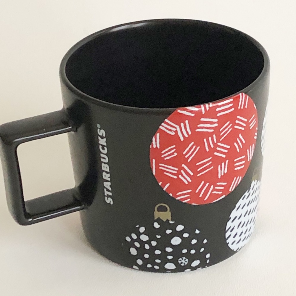 Starbucks 2016 Holiday Ball Ornaments Matte Black Mug Christmas 14 oz